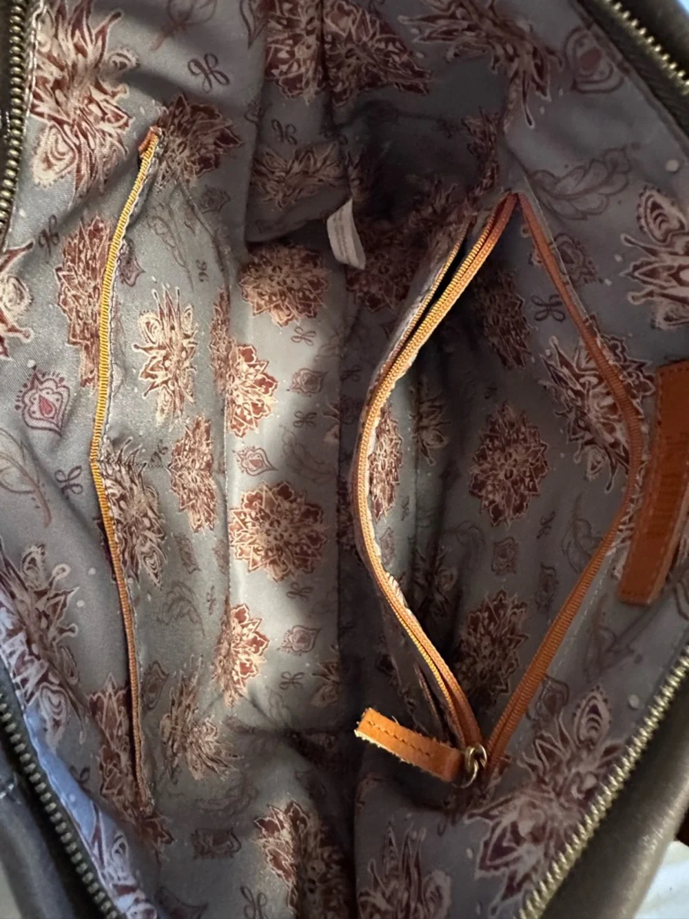 Hobo Cecily Tote Bag Gray Leather Brown Trim - Picture 6 of 7